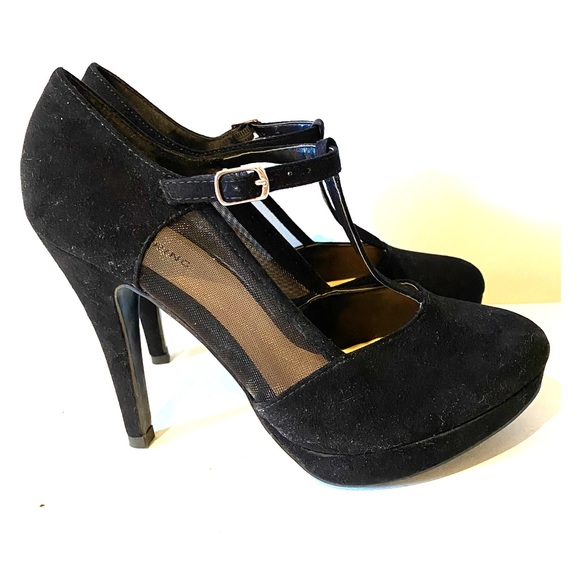 Black Velvet Heels - size 8.5 - Picture 1 of 2